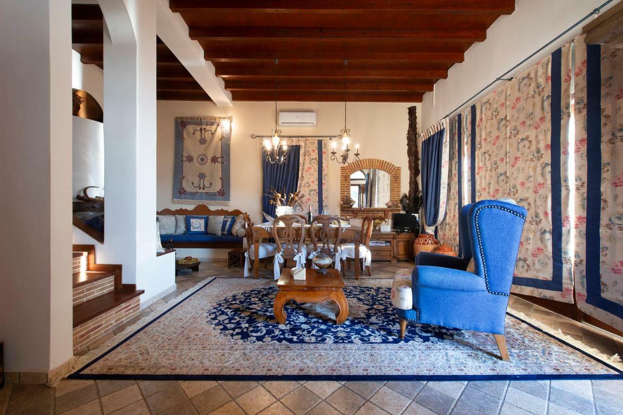 Secret Paradise Beach Villa Skaliá Екстериор снимка