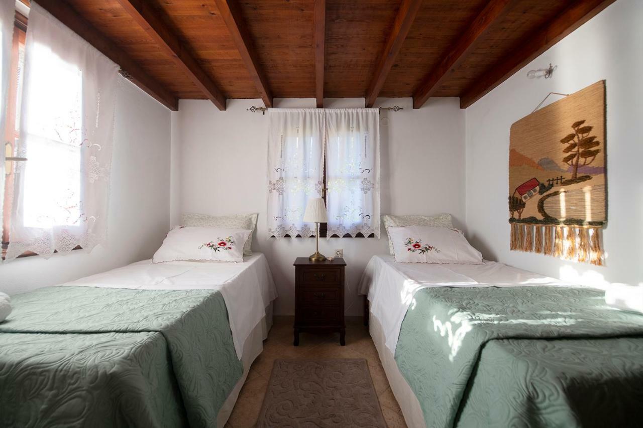 Secret Paradise Beach Villa Skaliá Екстериор снимка